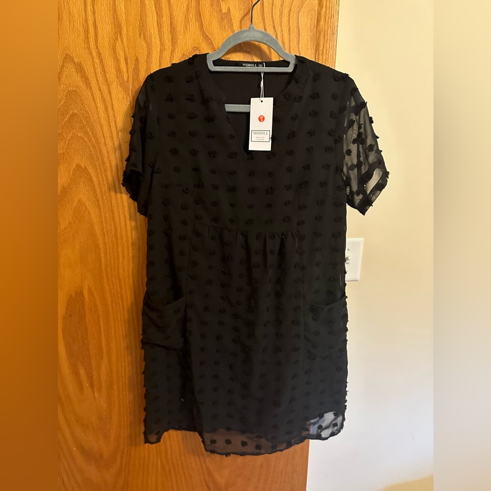 Black dress size small.